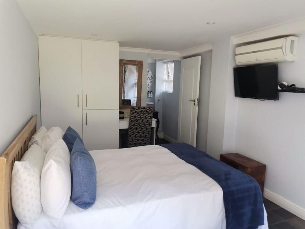 268 On Ridge Guesthouse Standard Double Room, 1 Bedroom (Double Garden Room) 2