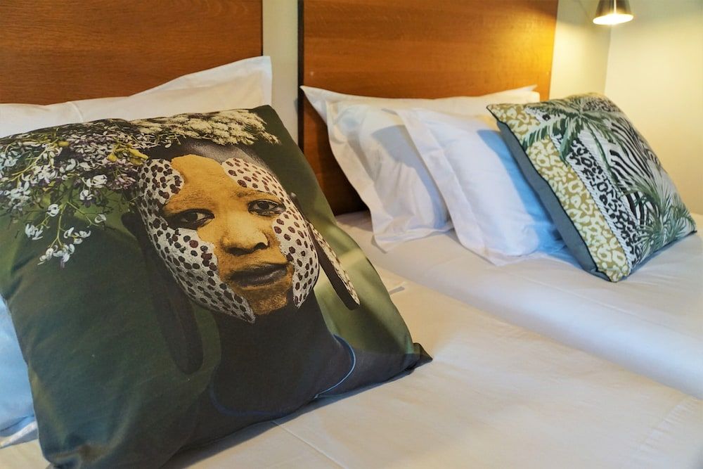 Comfort Twin Room (luxury twin (or king) with shower )