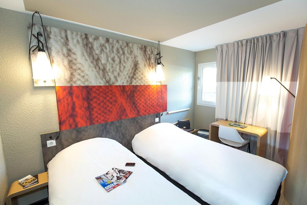 undefined ibis Marseille Timone 3