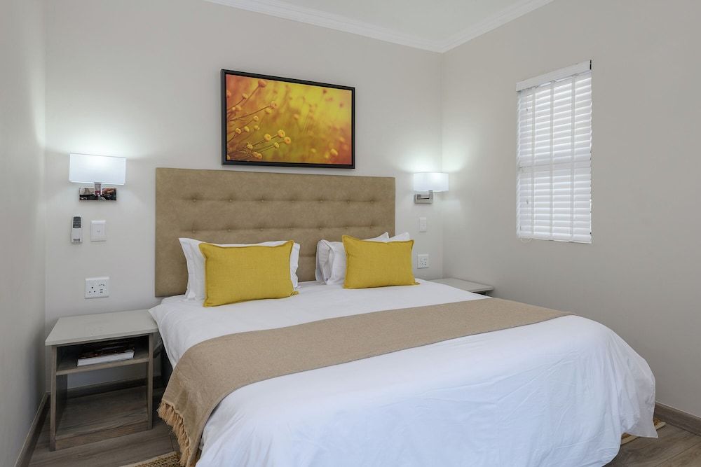 Cayley Mountain Resort Three Bedroom Luxury Chalet with Splash pool 4