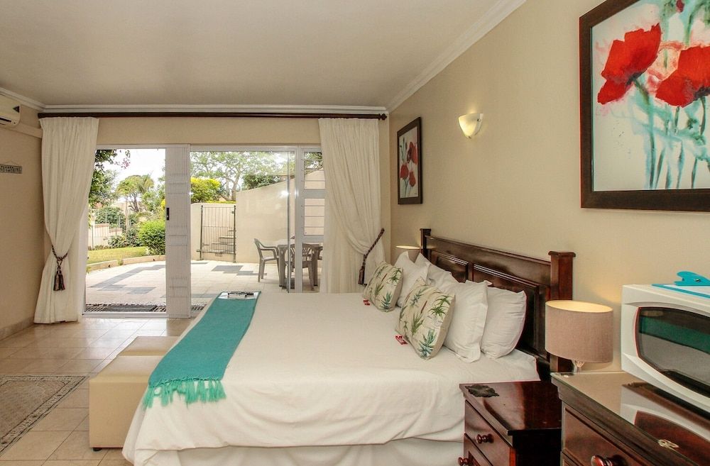 Chartwell Guest House Family Suite, 2 Bedrooms, Non Smoking, Garden View 4