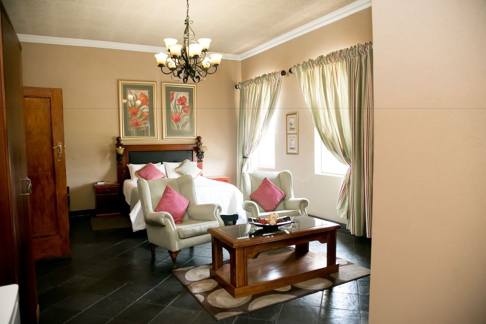 Goldfields Lodge and Conference Centre Executive Room 2