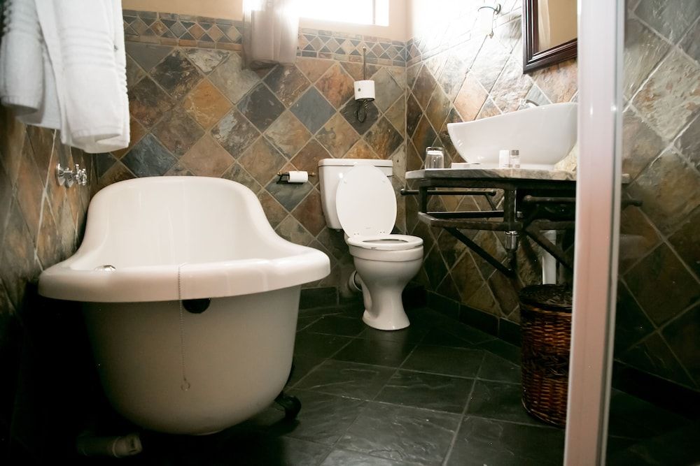 Goldfields Lodge and Conference Centre Family Room 8