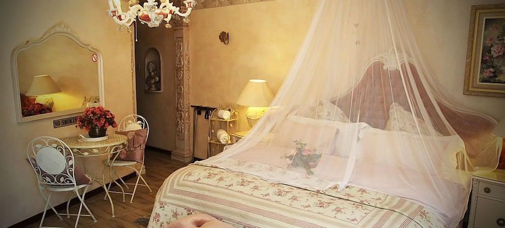Room (Bellview)