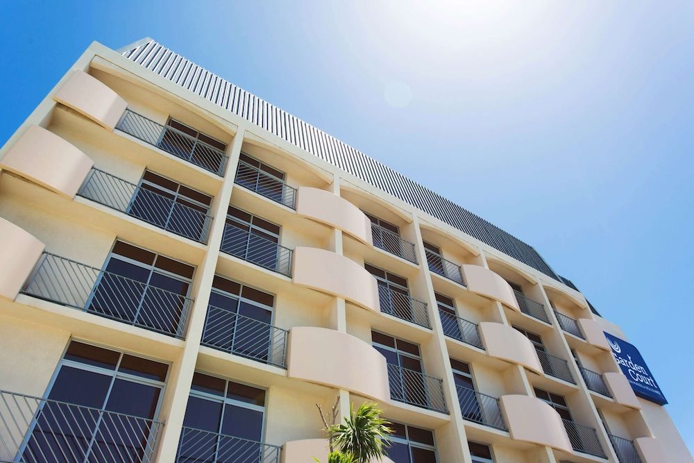 undefined Garden Court Nelson Mandela Boulevard 2