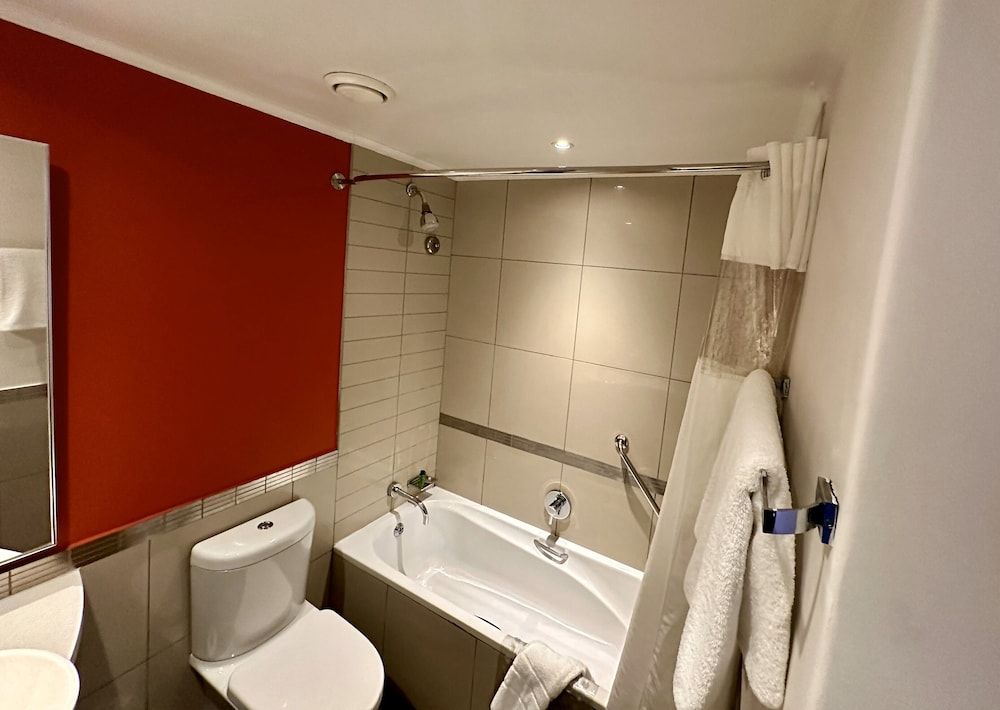 Garden Court Nelson Mandela Boulevard Standard Room 4