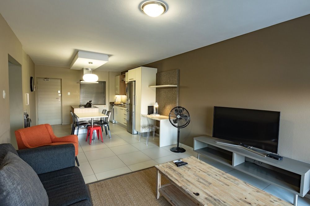 The Hub 2 Bedroom Apartment 8