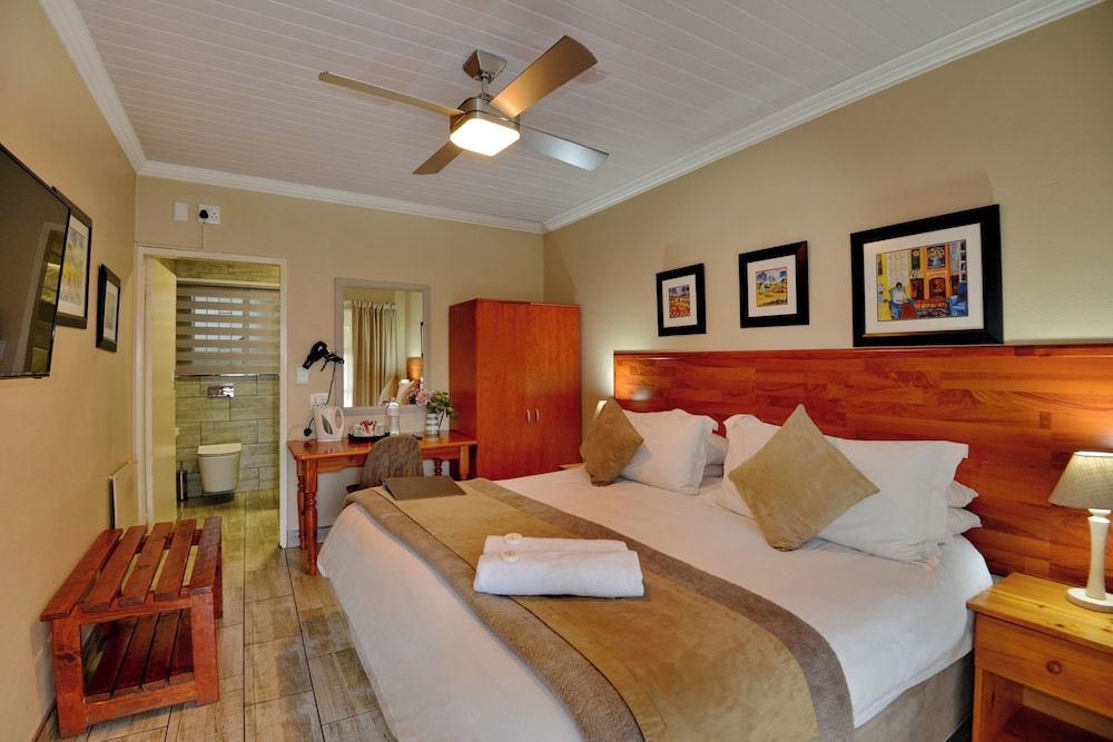 Sunrock Guesthouse Queen Room