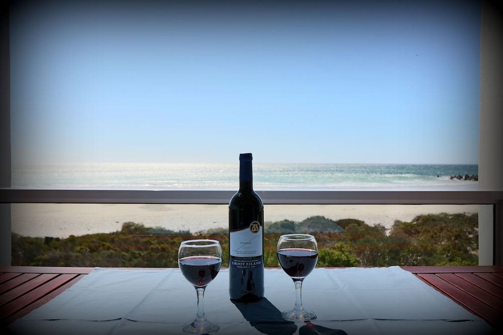 Baywatch Villa Guest House and Self Catering Accommodation Luxury Penthouse, 1 Bedroom, Sea View 3