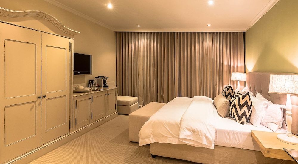 undefined Sugar Hotel 2