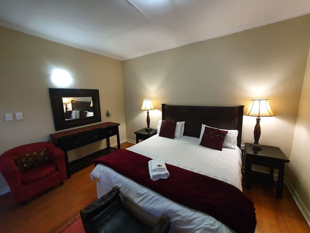 7th Street Guesthouse Luxury Double Room 8