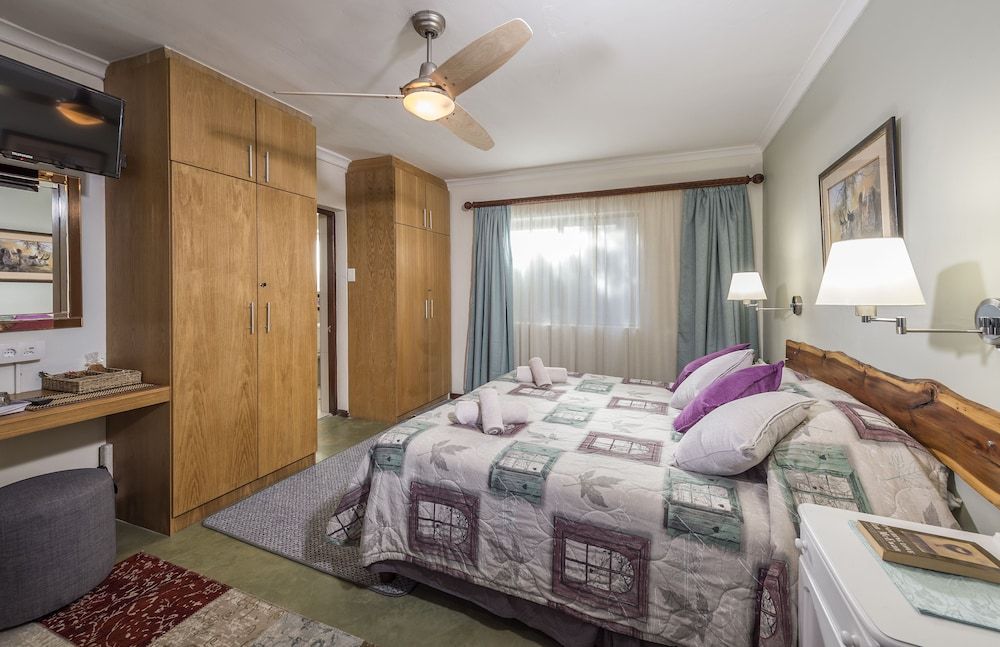 Dungbeetle River Lodge Family Suite, 2 Bedrooms 3