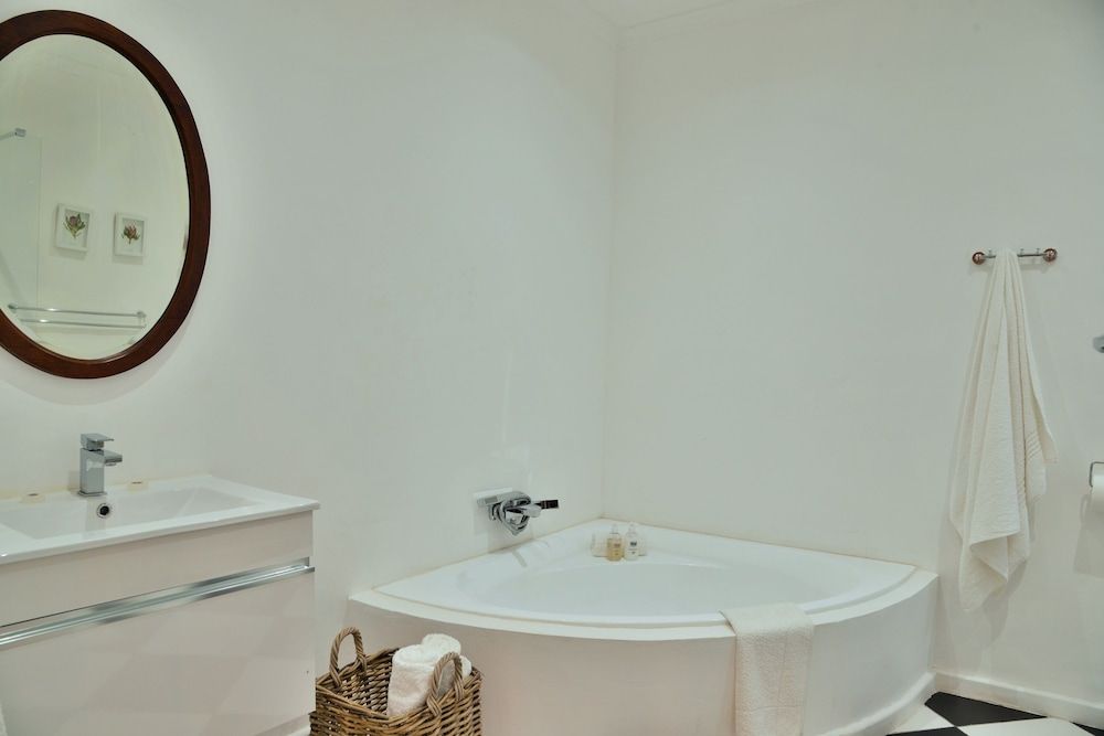 Mont d'Or Swartberg Hotel Luxury Room, 1 Bedroom 6