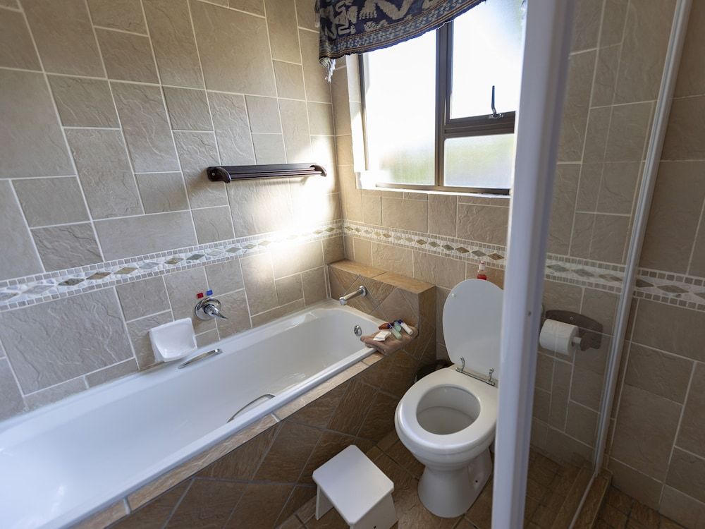 Lombok Lodge Double Room (Downstairs ) 2