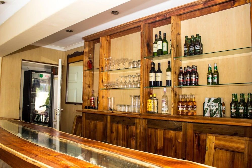 undefined The Russel Hotel 4