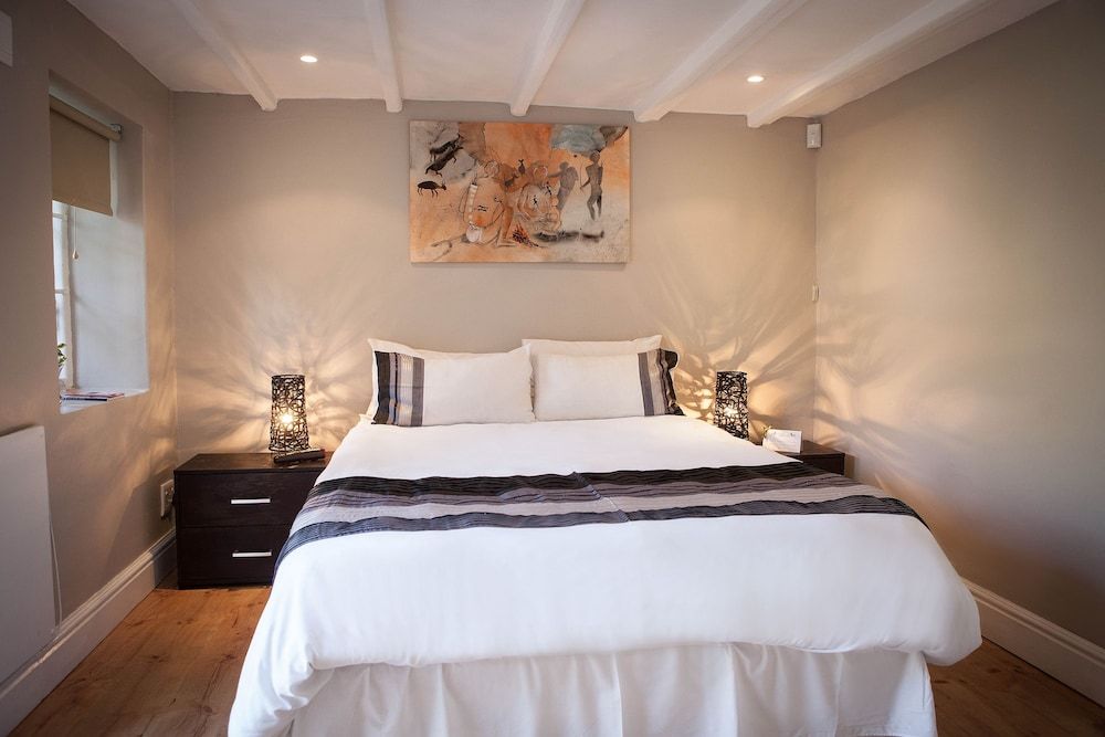 The Lions Guesthouse Garden Rhino Room 7