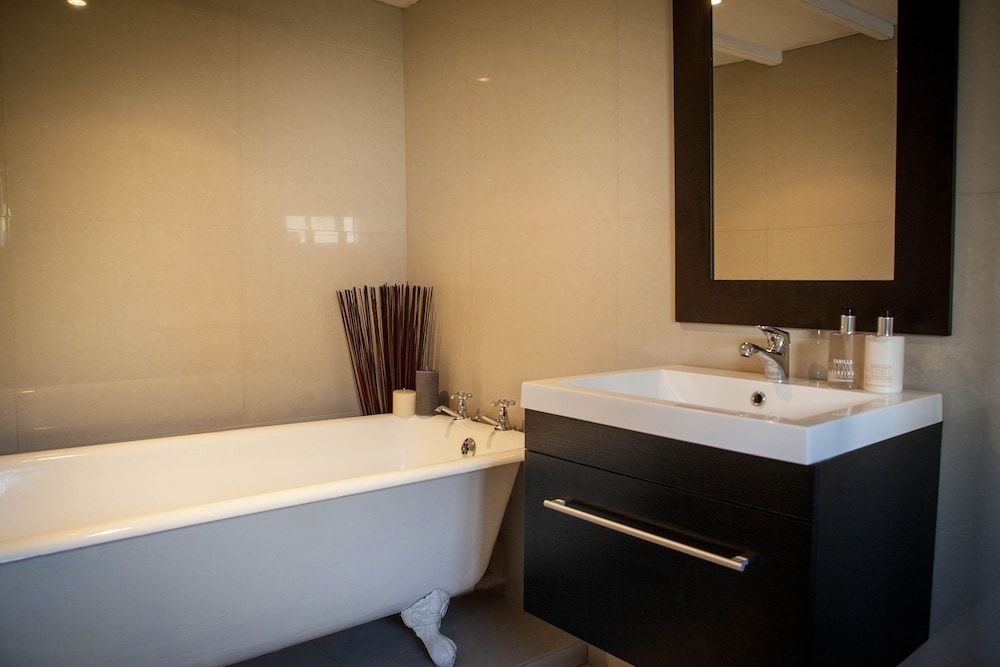 The Lions Guesthouse Garden Rhino Room 4