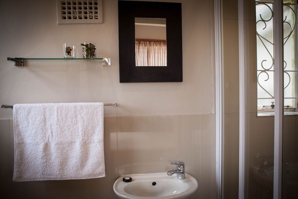 The Lions Guesthouse The Buffalo Apartment 6