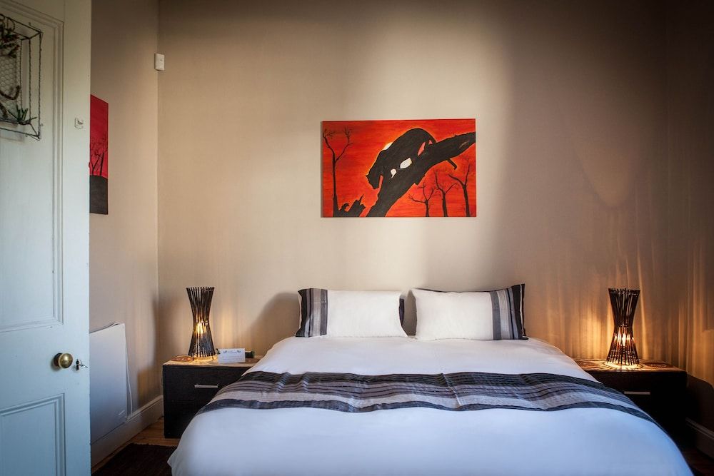 The Lions Guesthouse The Leopard Room 2