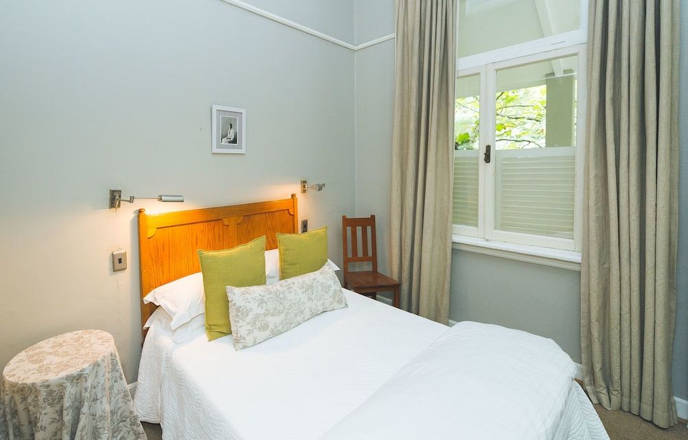 Osborne House - Guest House Luxury Room 4