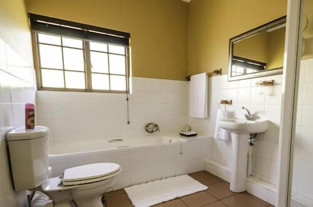 St Ives Lodge Luxury Room 3