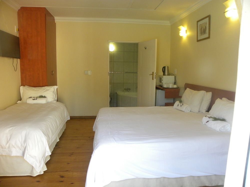 Self-catering Triple Room