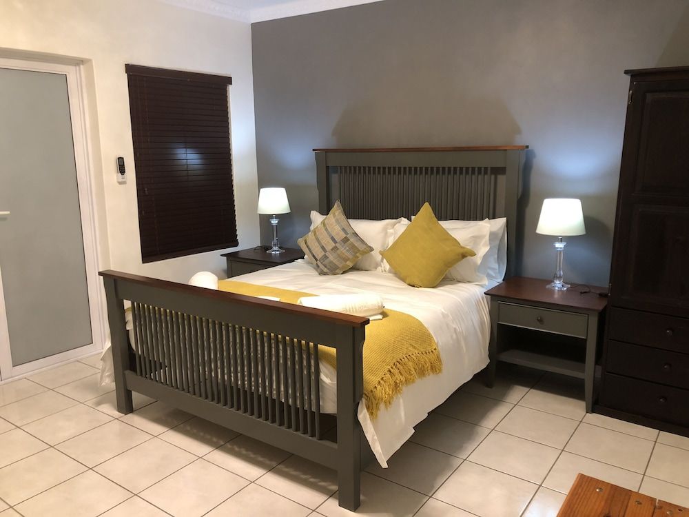 The Solomon Standard Triple Room, 1 Bedroom, Non Smoking, Kitchenette 5