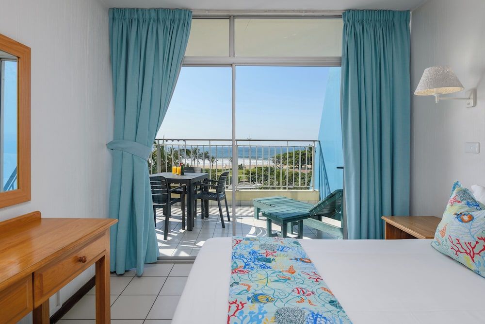 Two Bedroom Sea View Apartment with Balcony