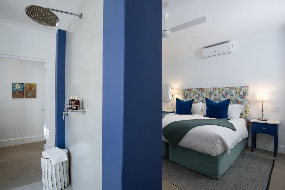 The Old Rectory Luxury Suite, Poolside 2