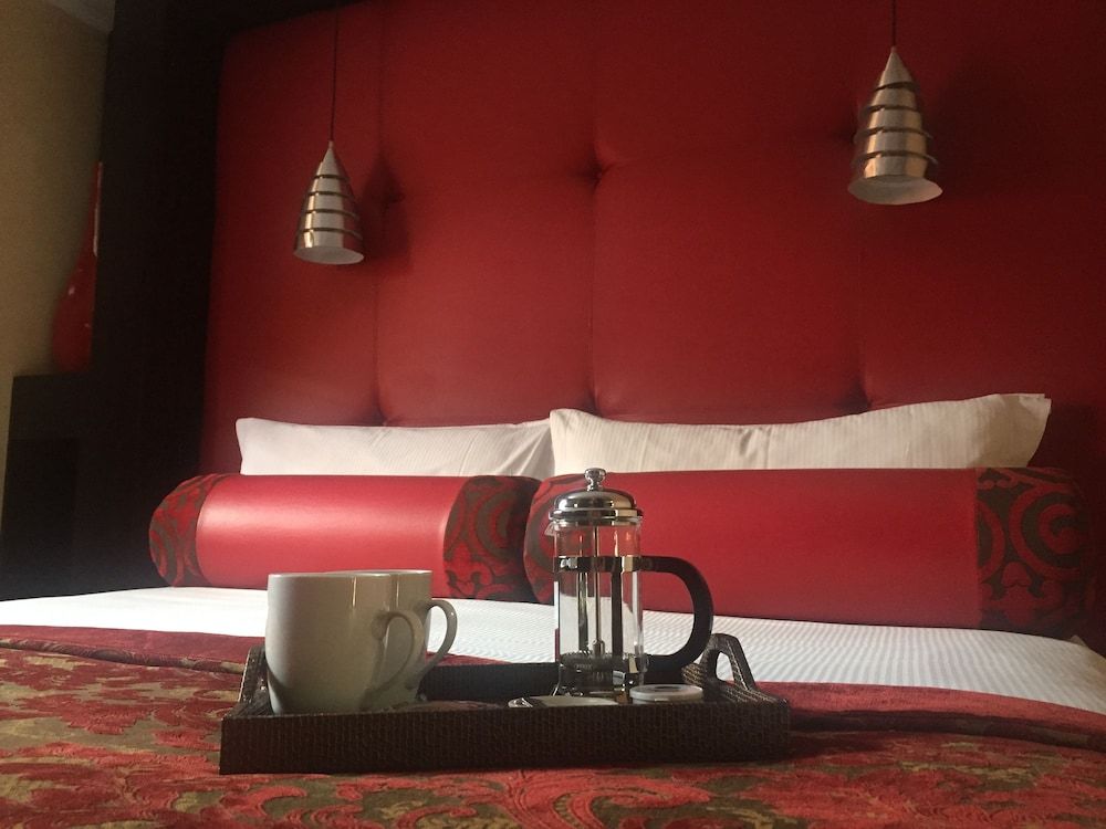 Cycad Guest House Luxury Suite 8