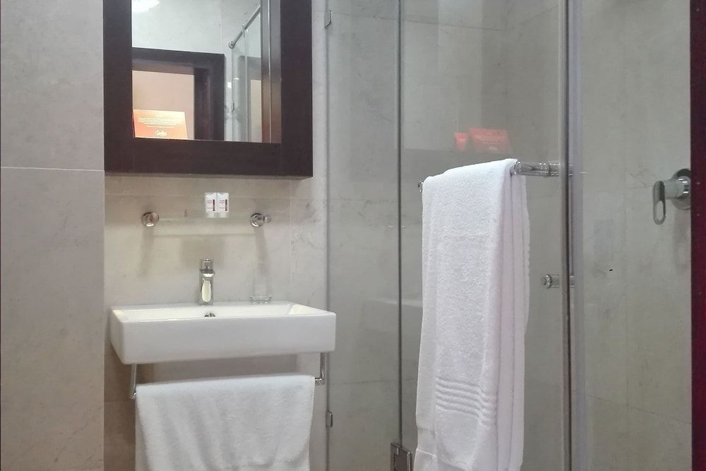 Cycad Guest House Luxury Suite 9