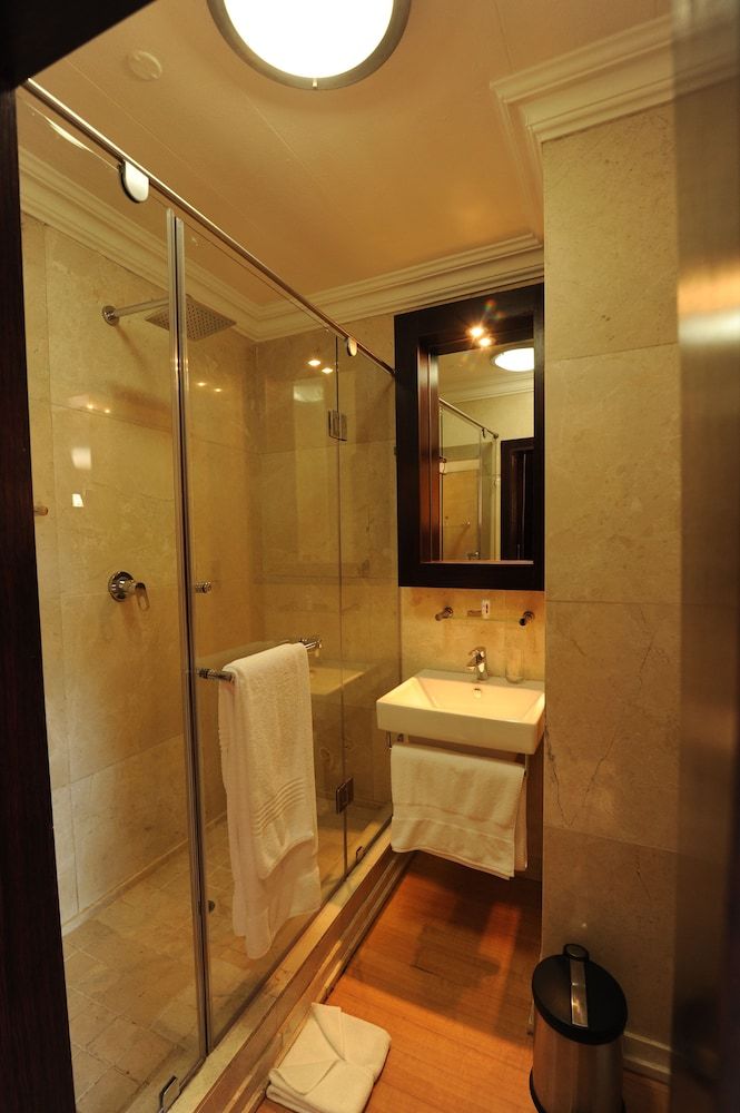 Cycad Guest House Luxury Suite 10