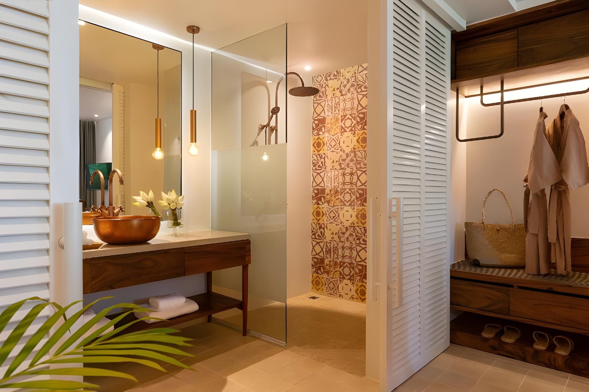 Colonial Premier Room