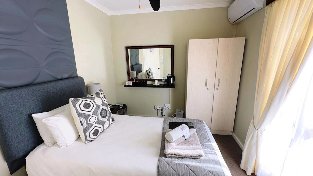 undefined Plattekloof Premium Lodge 3