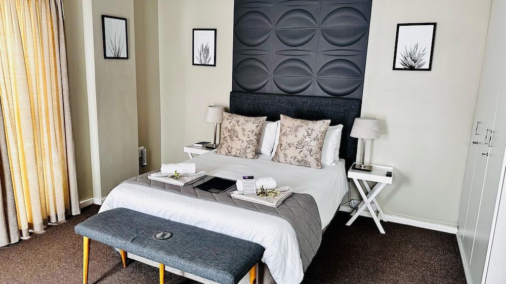 undefined Plattekloof Premium Lodge 2