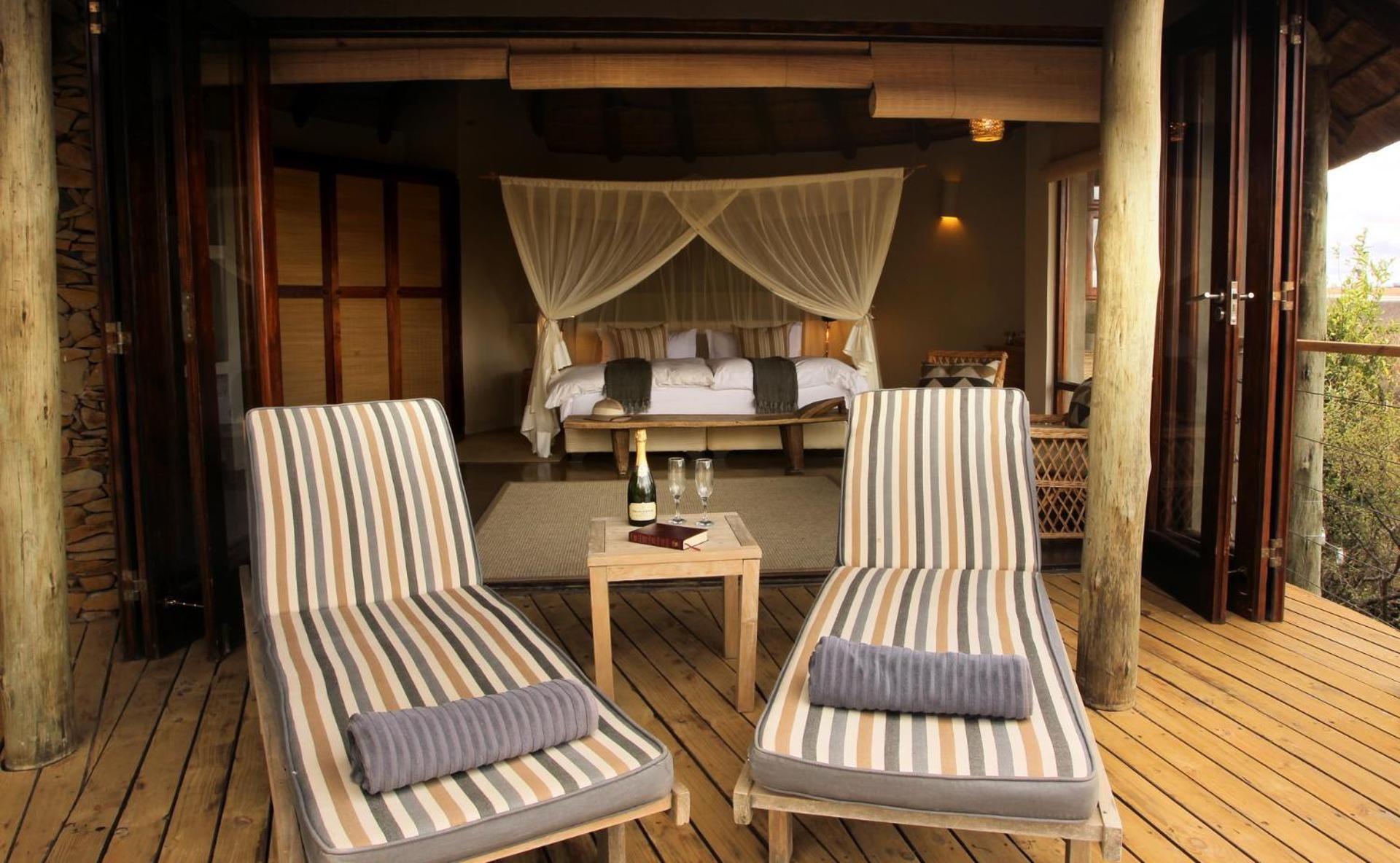 Honeymoon Suite - Safari Package
