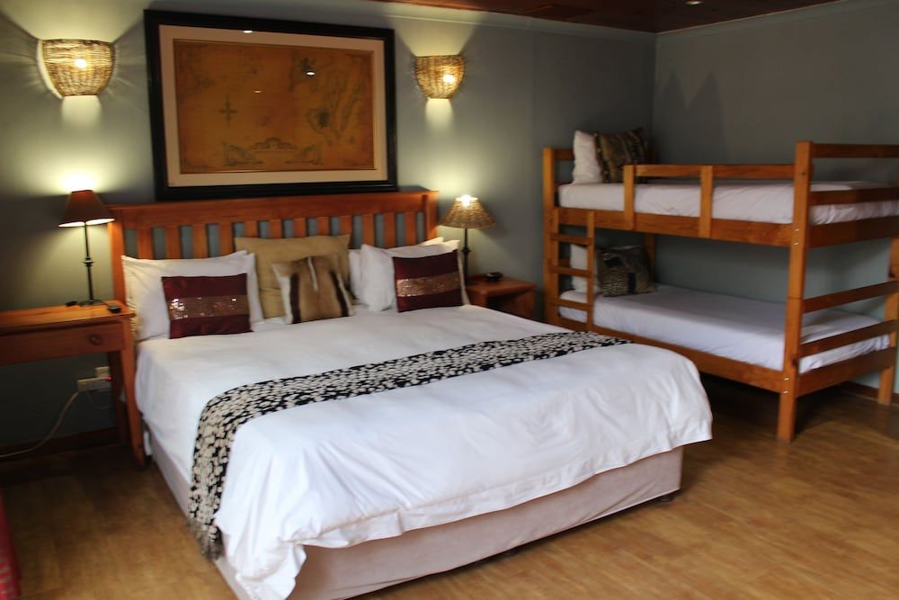 Family Poolside Room C