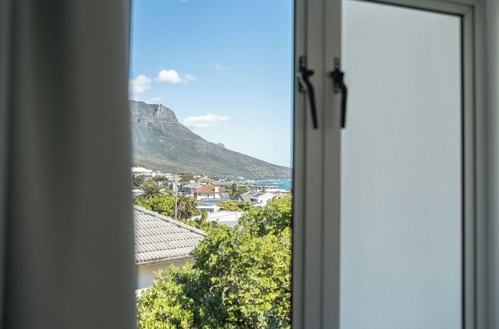 Finchley Guest House Standard Mountain View Room (4) 6