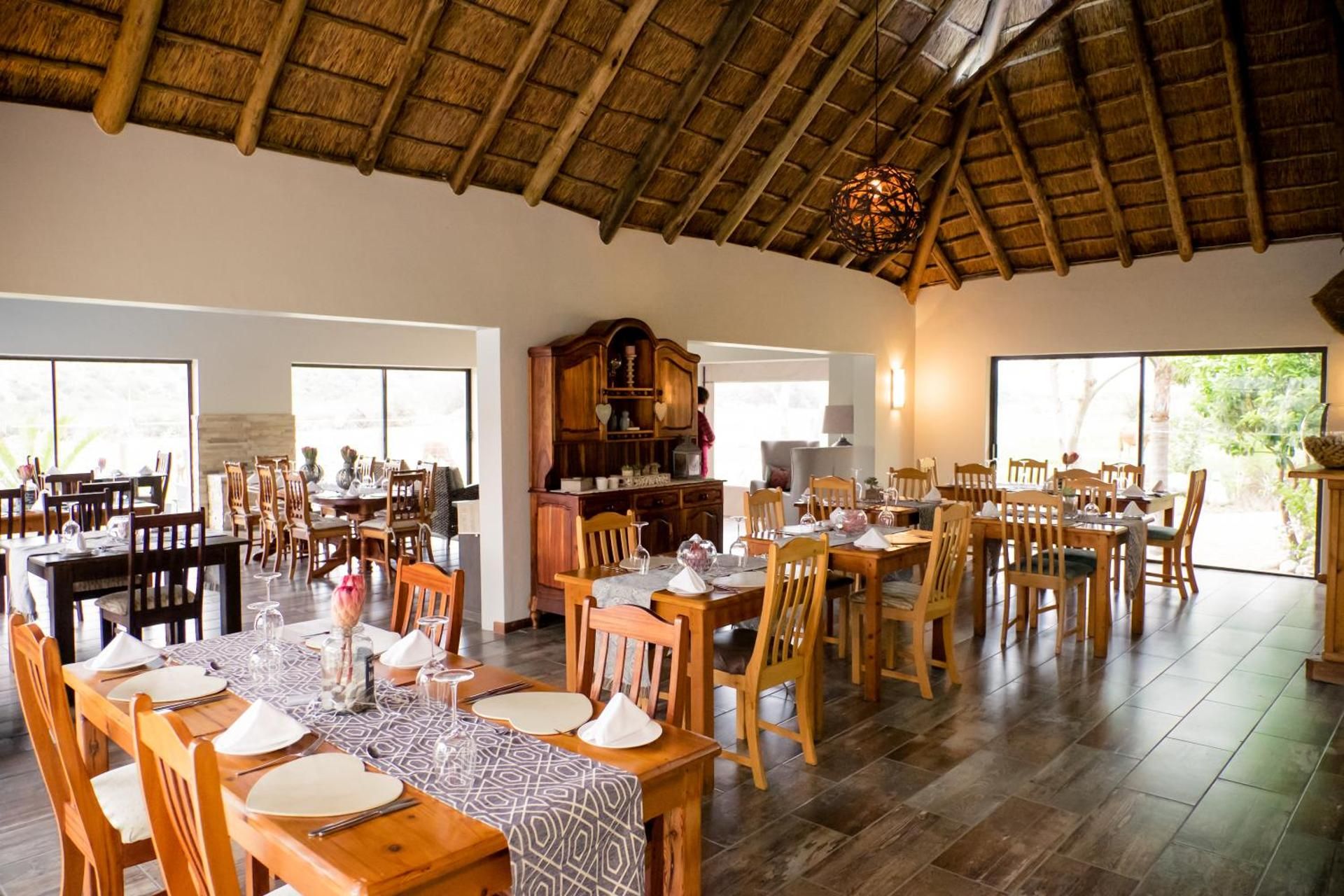 Shared lounge/TV area