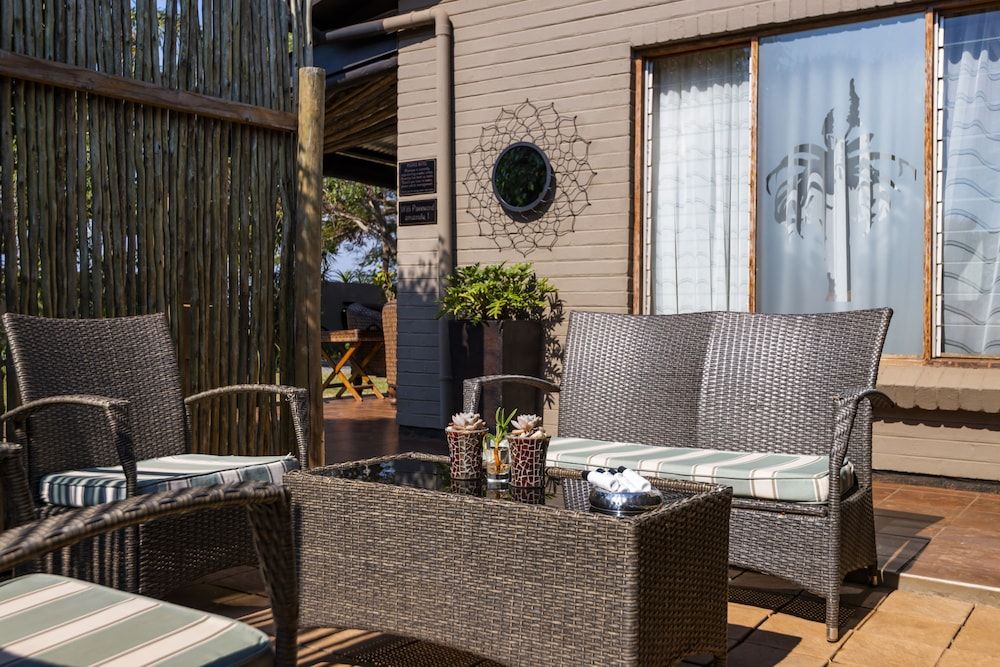 Ama Zulu Guesthouse and Safaris Family Suite 11