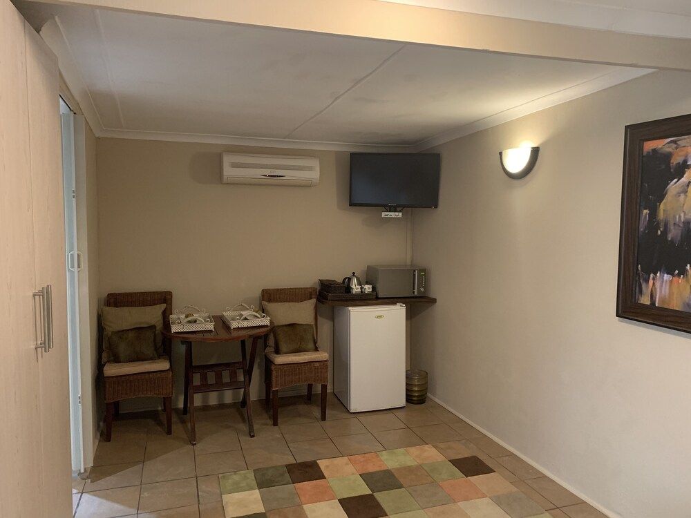 Ama Zulu Guesthouse and Safaris Economy Double Room 5