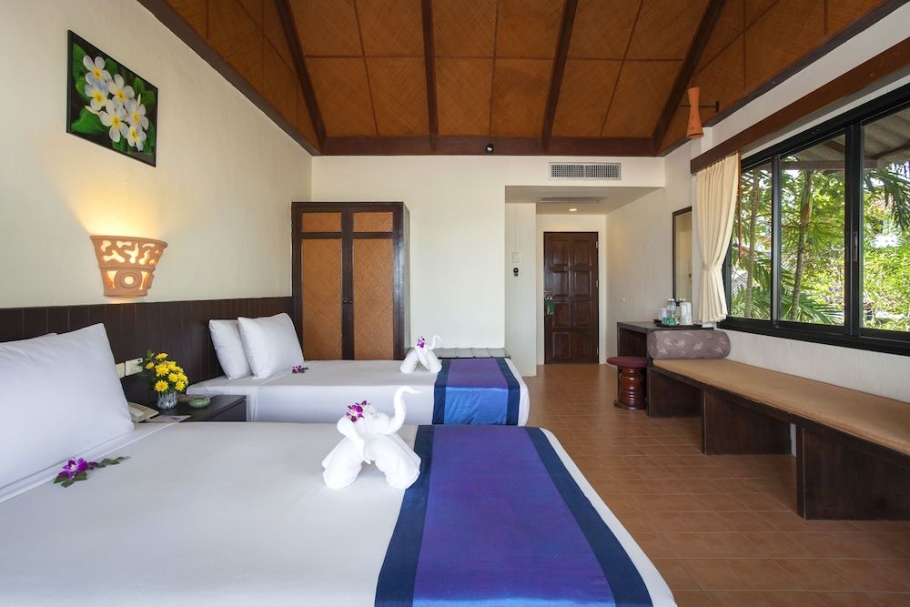 undefined Karona Resort & Spa