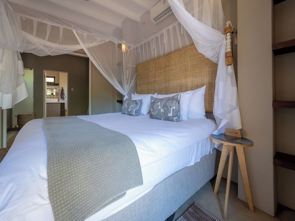 Ekhaya Suite 1