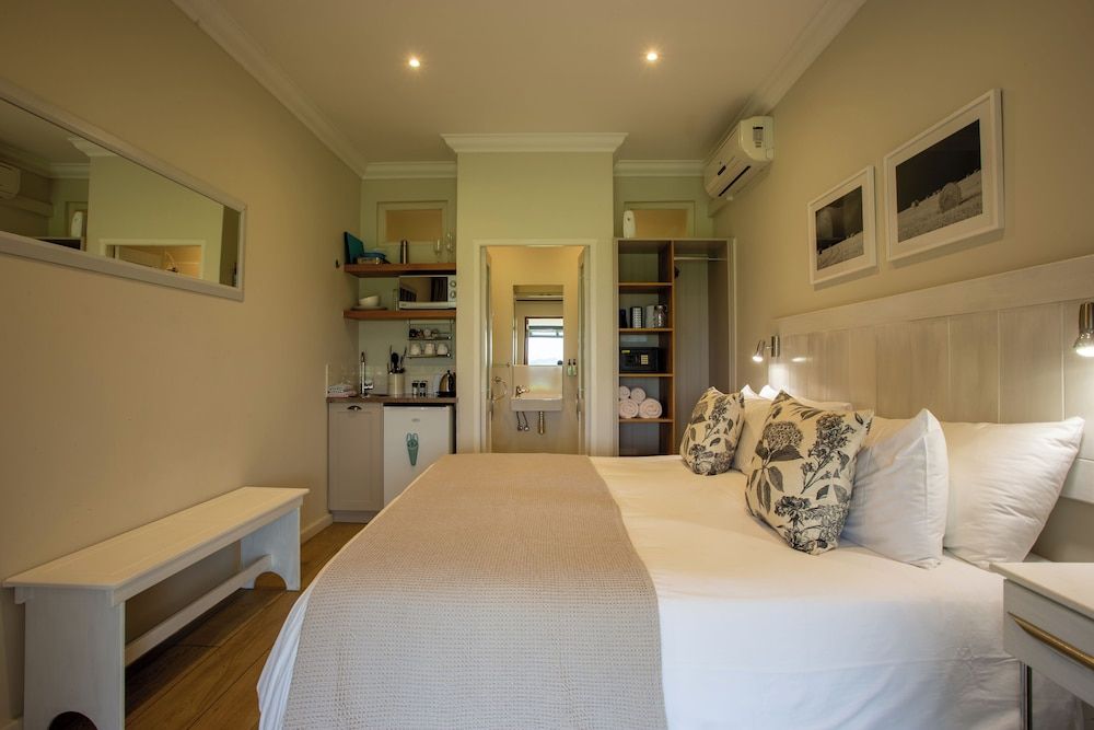 Raptor Rise Double Room 2