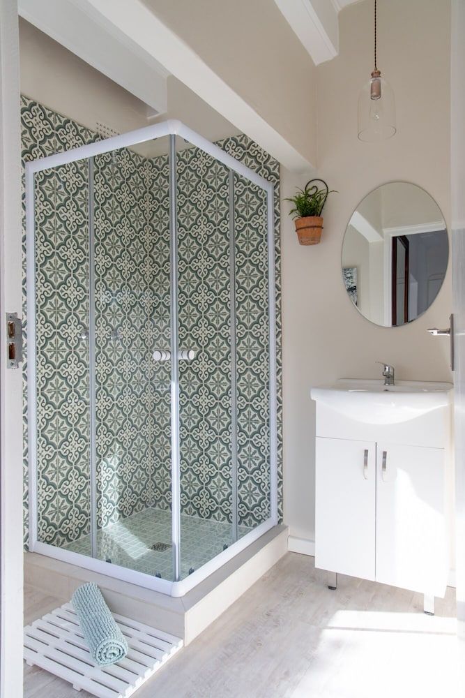 Beach House Hout Bay Superior Suite (9) 4