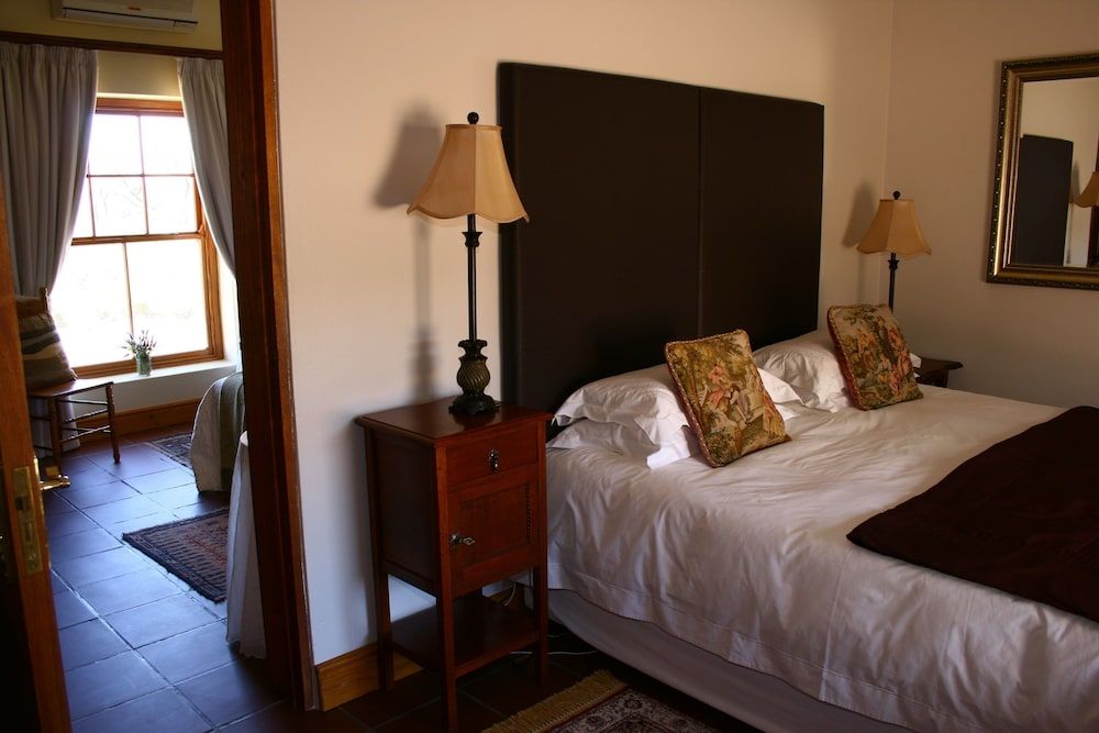 Standard Room - King / Twin- Shower only