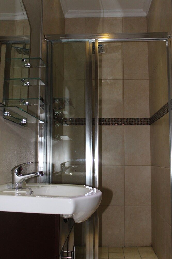 Big Five Guest House Standard Room 11