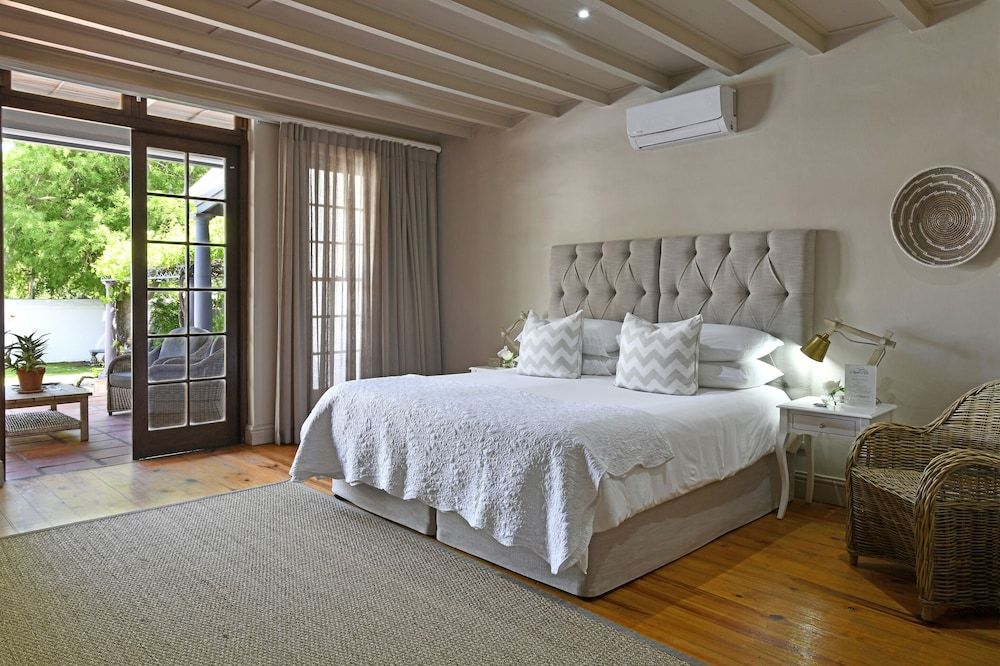 Mont d'Or Franschhoek Honeymoon Suite 2