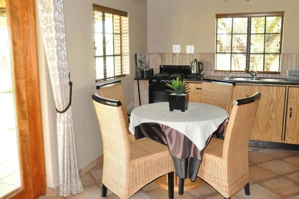 Ukutula Lodge & Game Reserve Family Chalet (Four Bed) 4