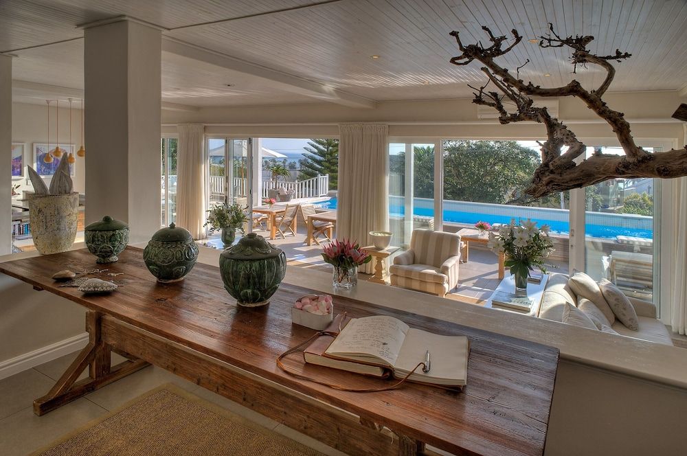 undefined Sea Five Boutique Hotel 9